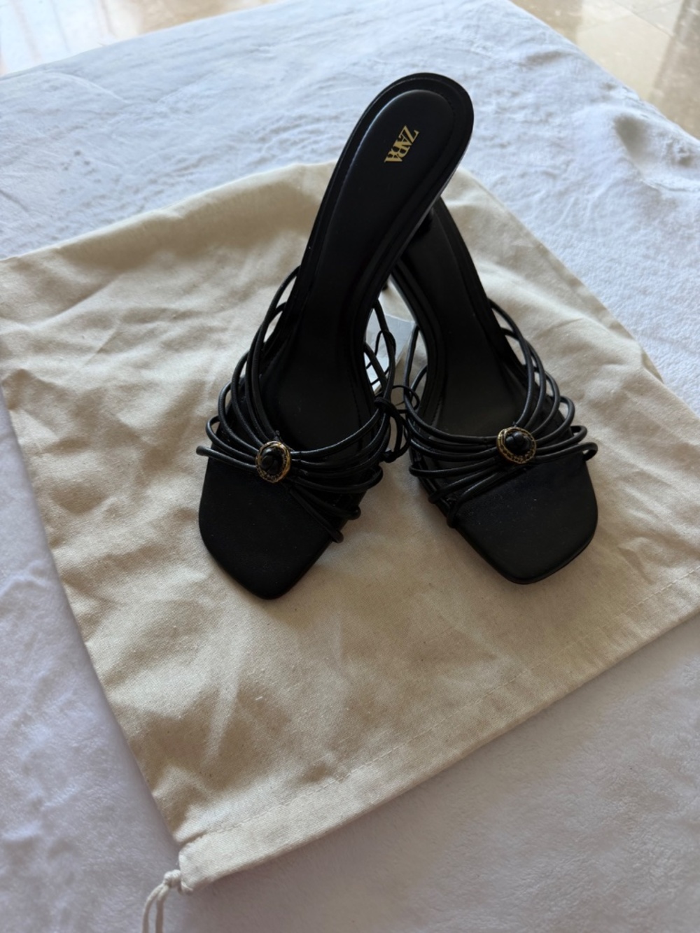 Sandals - Picture 4 of 7